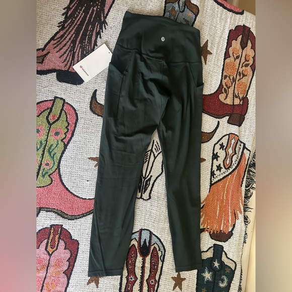 Lululemon Align High Rise Pant 25” Legacy Green NWT Size 6 - Picture 5 of 7